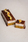 Barre praliné pistache, riz soufflé & guimauve